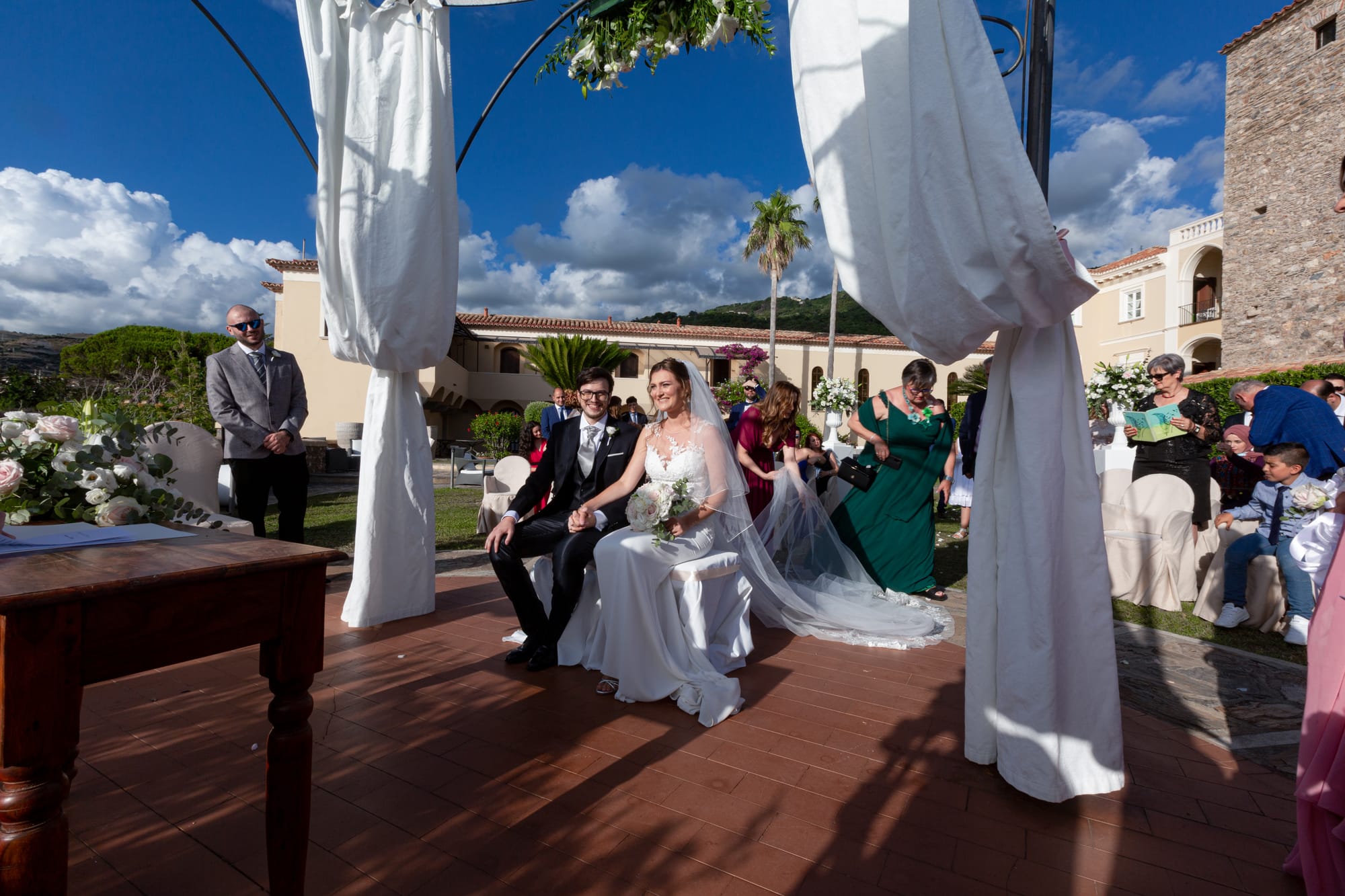Sotto un cielo blu cobalto