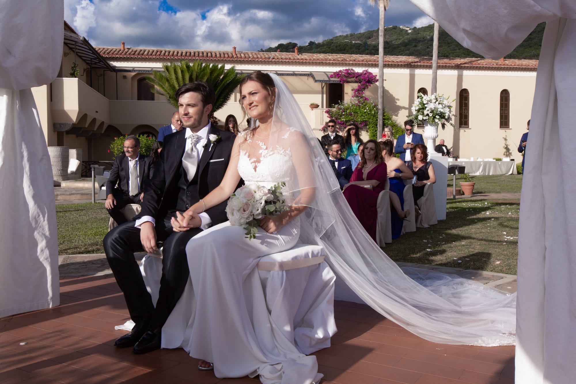 Sotto un cielo blu cobalto