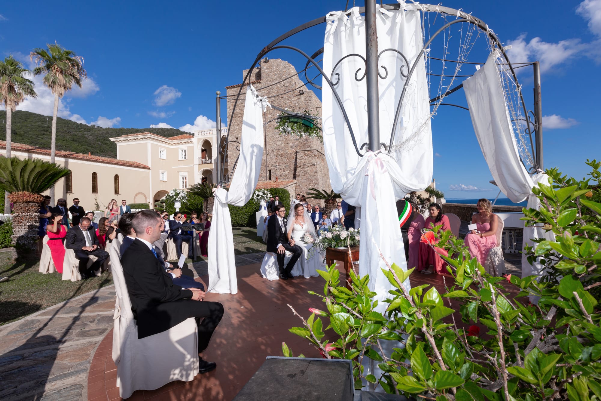 Sotto un cielo blu cobalto