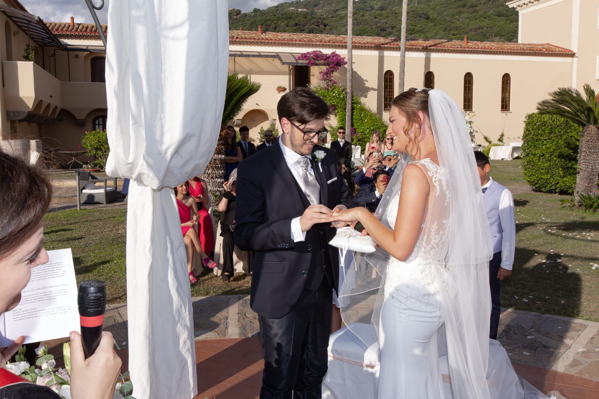 Sotto un cielo blu cobalto