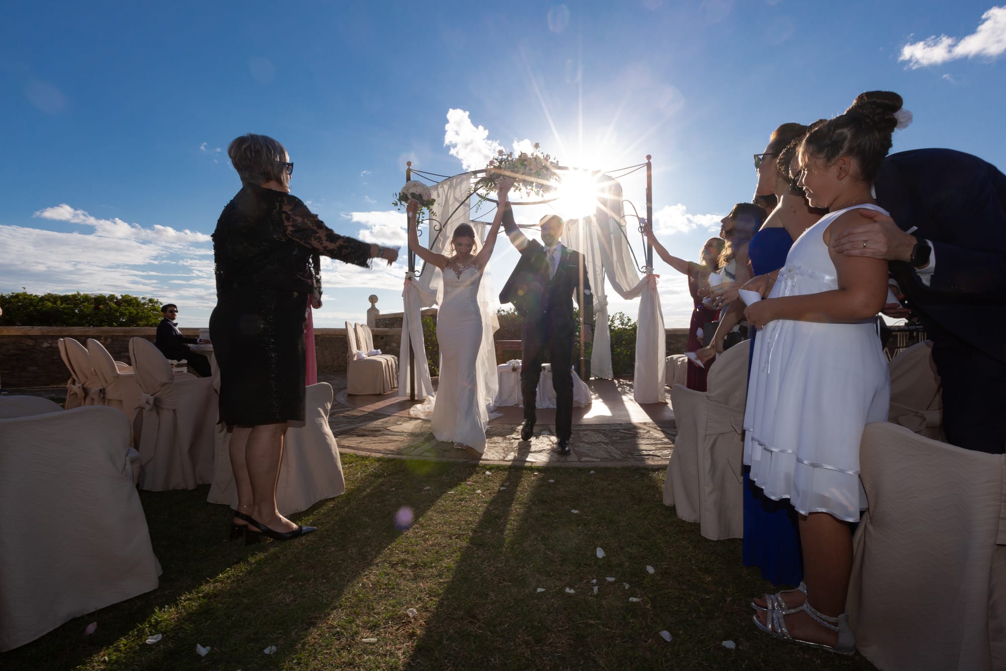 Sotto un cielo blu cobalto