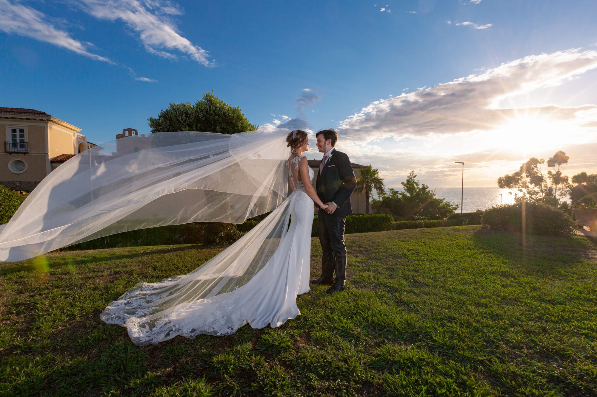 Sotto un cielo blu cobalto