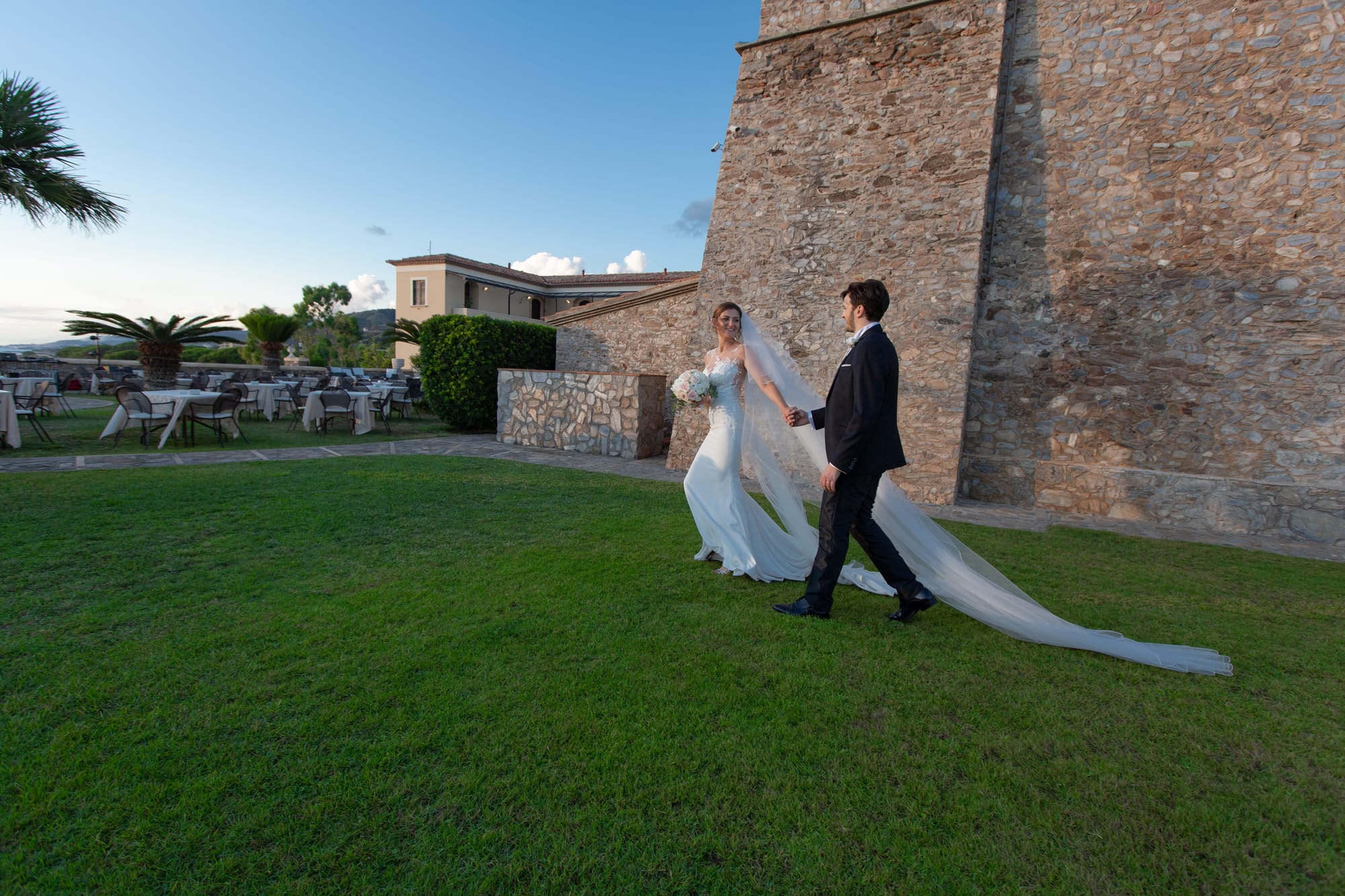 Sotto un cielo blu cobalto
