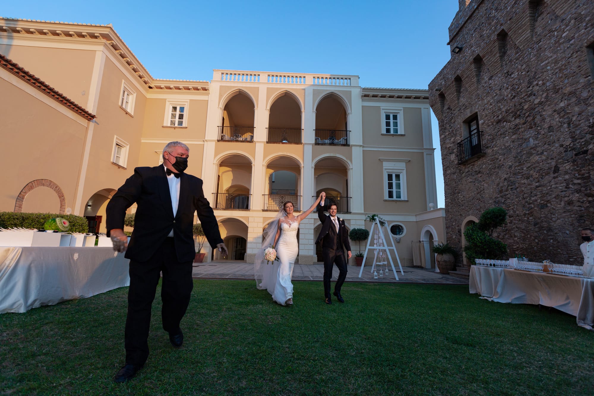 Sotto un cielo blu cobalto