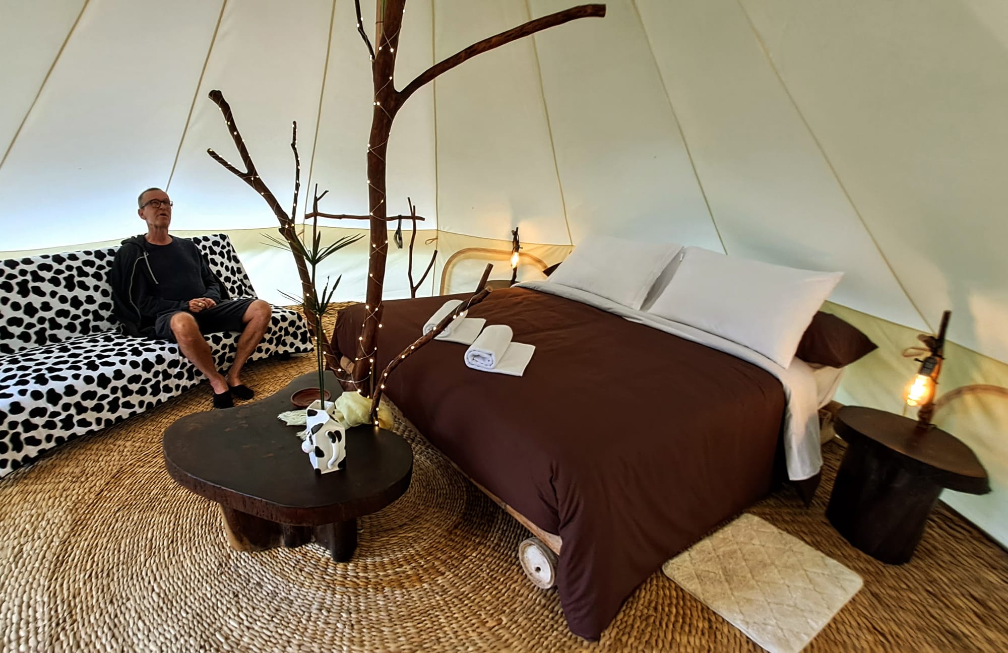 Alojamiento con glamour - USD 42.- por persona - Reservas: 0994 004 019