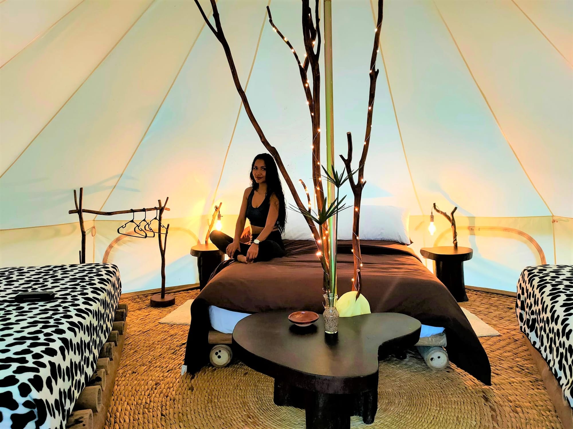 Alojamiento con glamour - USD 42.- por persona - Reservas: 0994 004 019