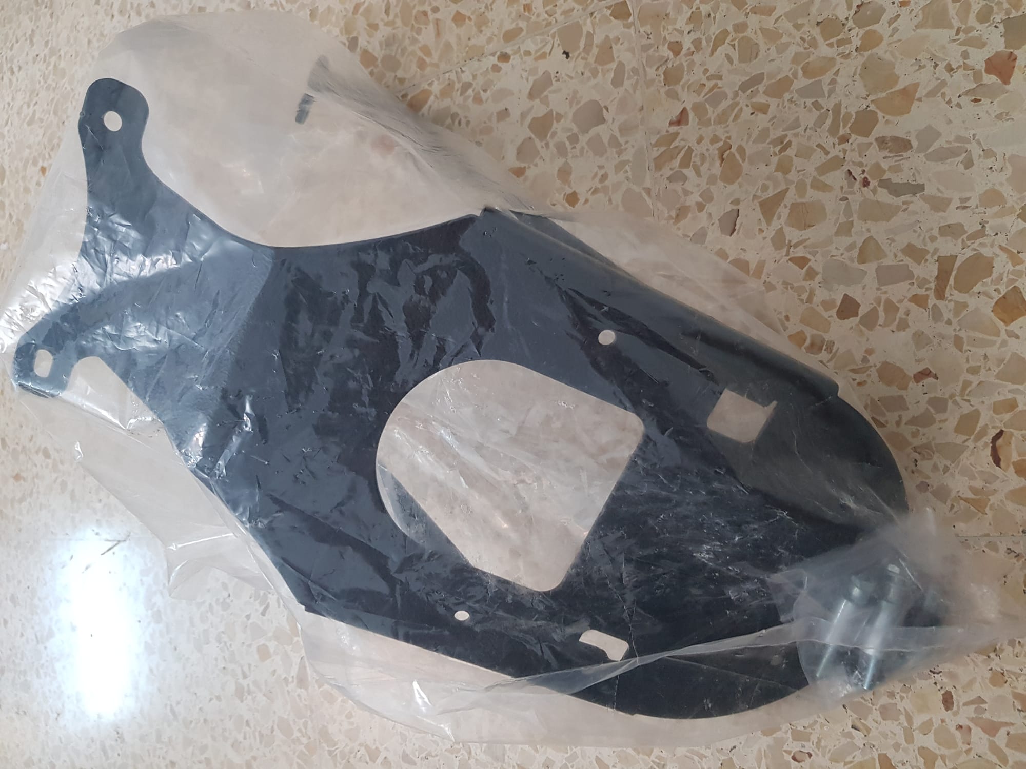 סבל, יש במלאי סבלים לרוב סוגי הקטנועים והאופנועים, אם אין אני מזמין 250₪-350₪