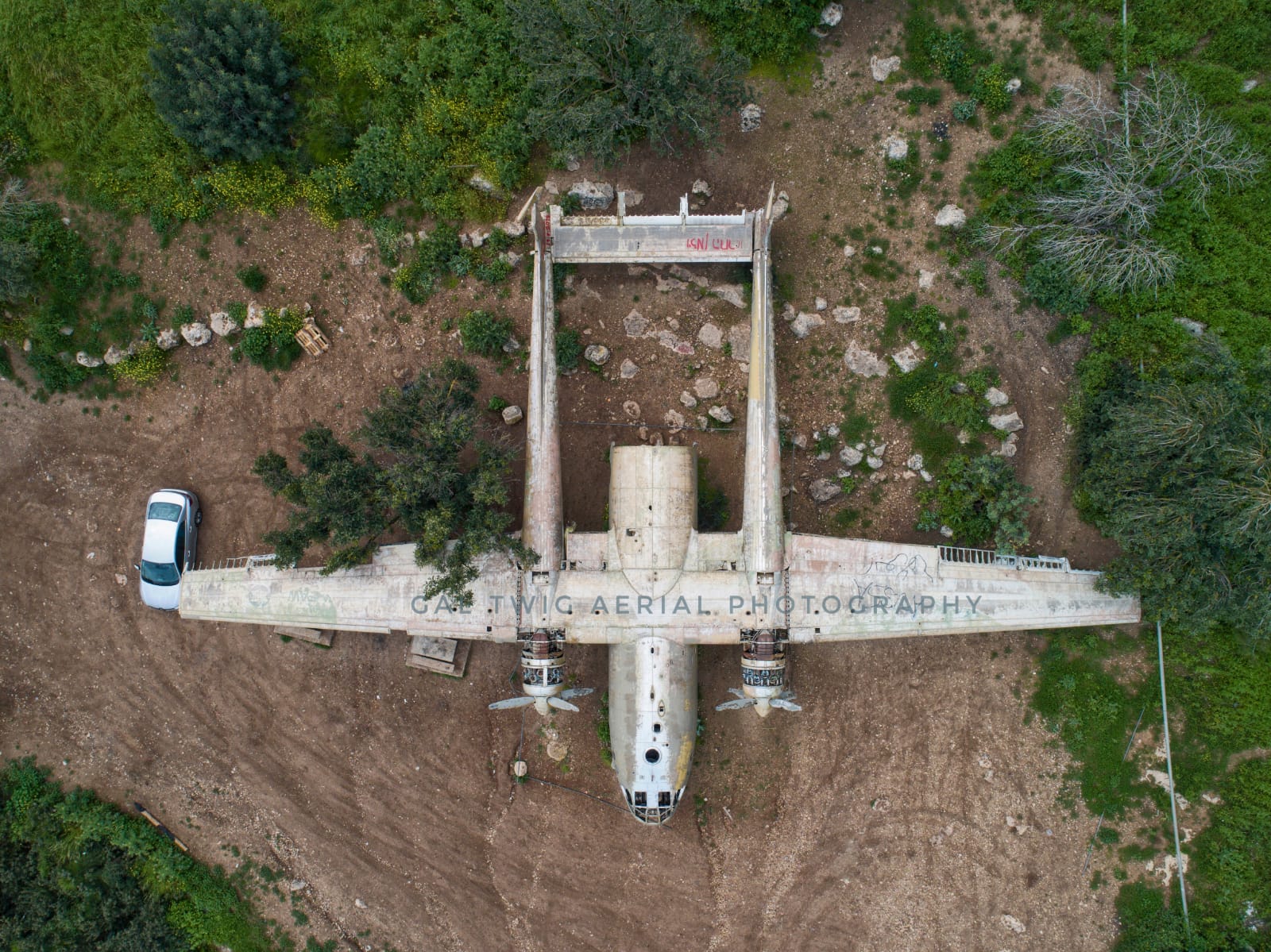 המטוס ביער המגינים (עדכון: נלקח מהמקום)