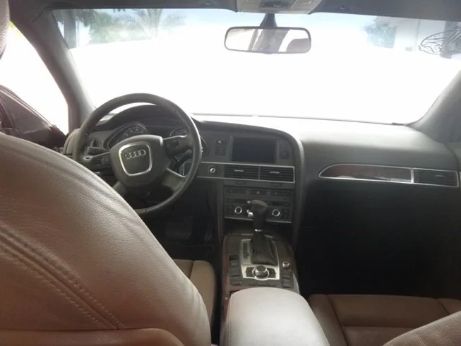 السعر 7000 درهم