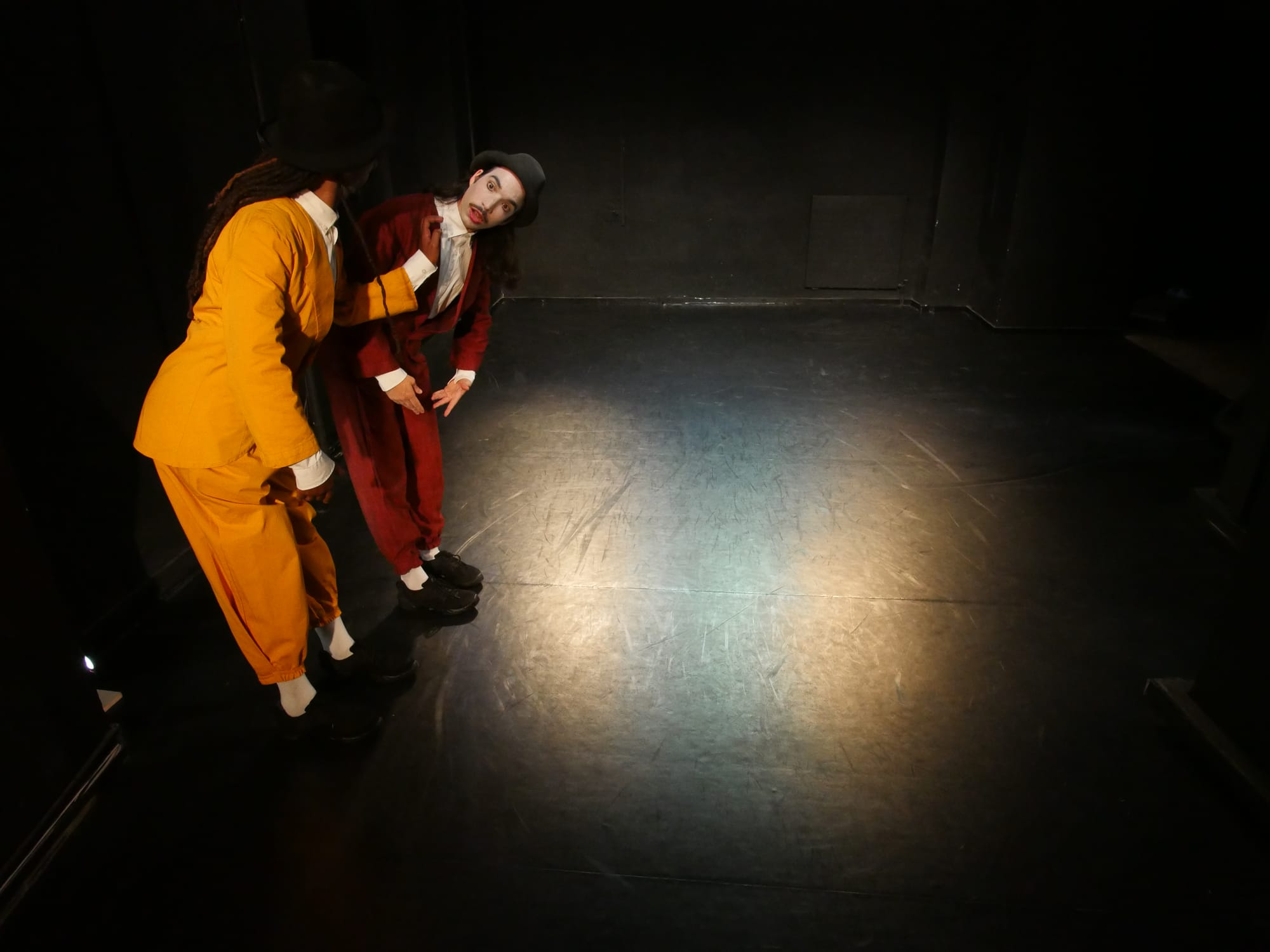                                                                     גי וגו Gi and Go