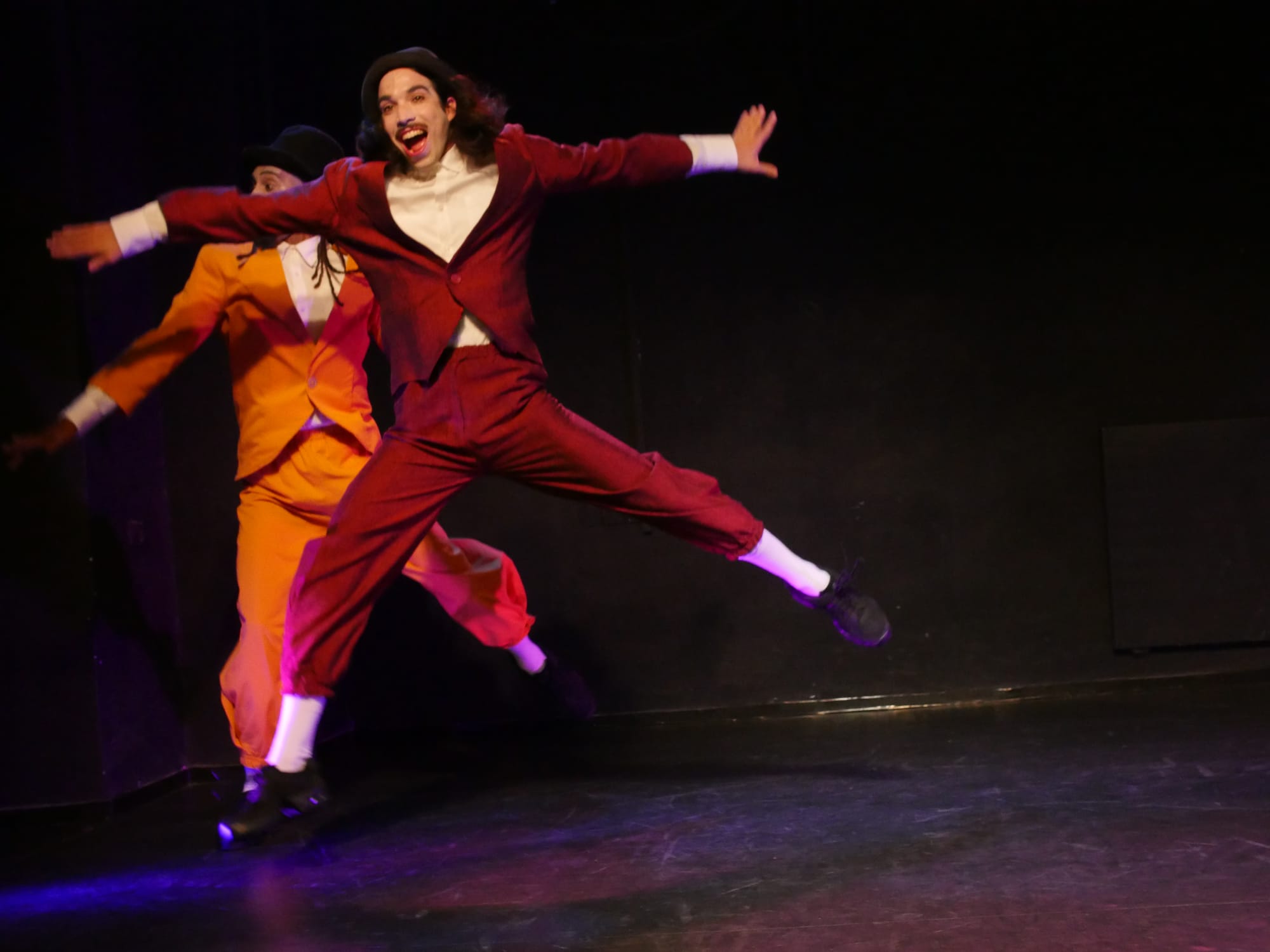                                                                     גי וגו Gi and Go