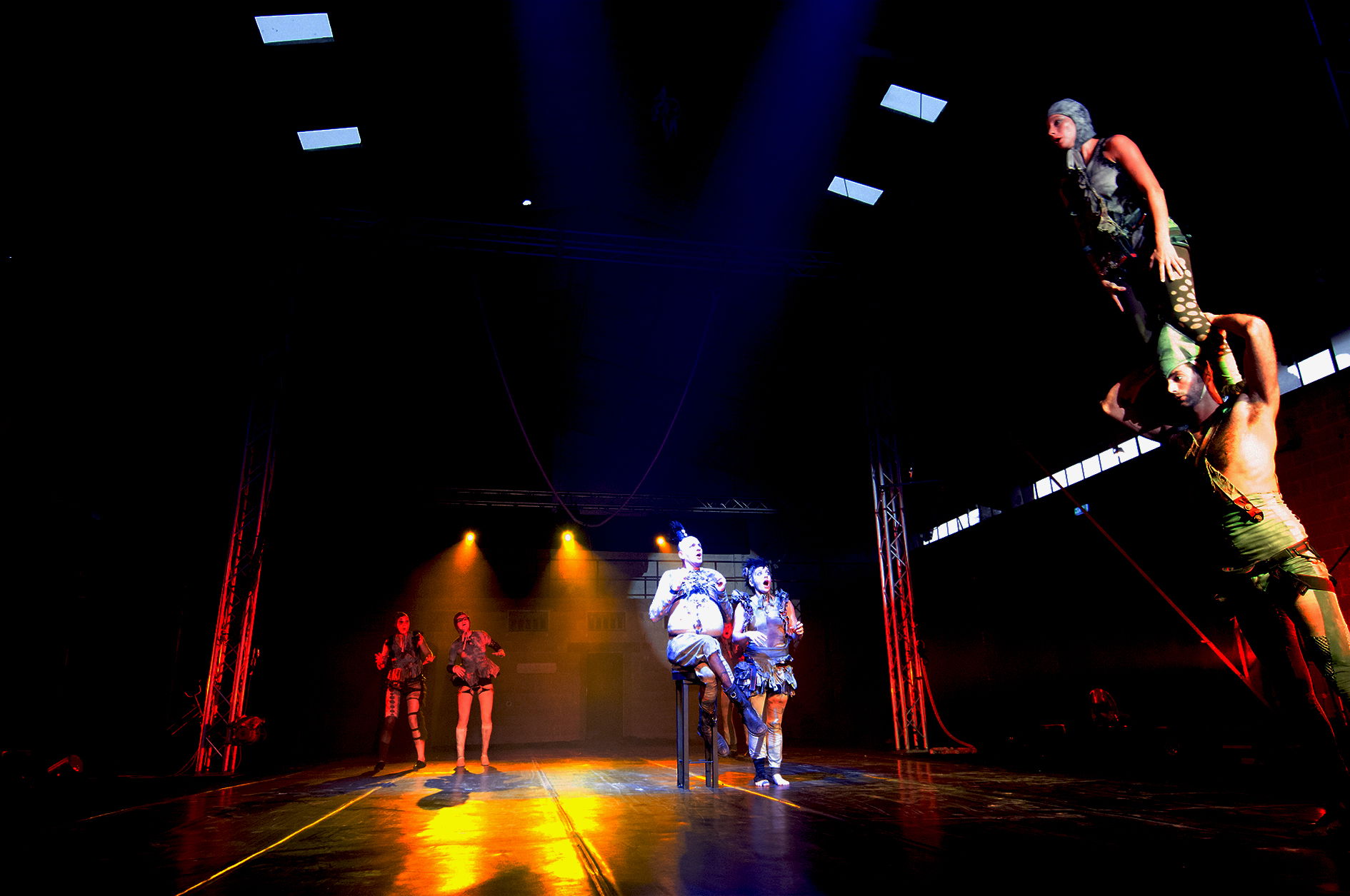                                                    בבושידים  BABUSHIDIM