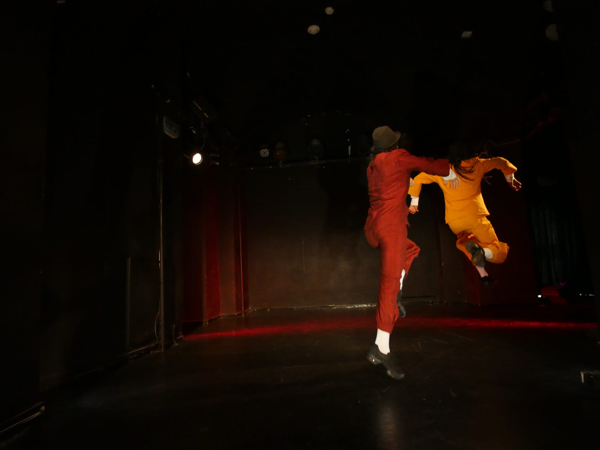                                                                      גי וגו     Gi and Go