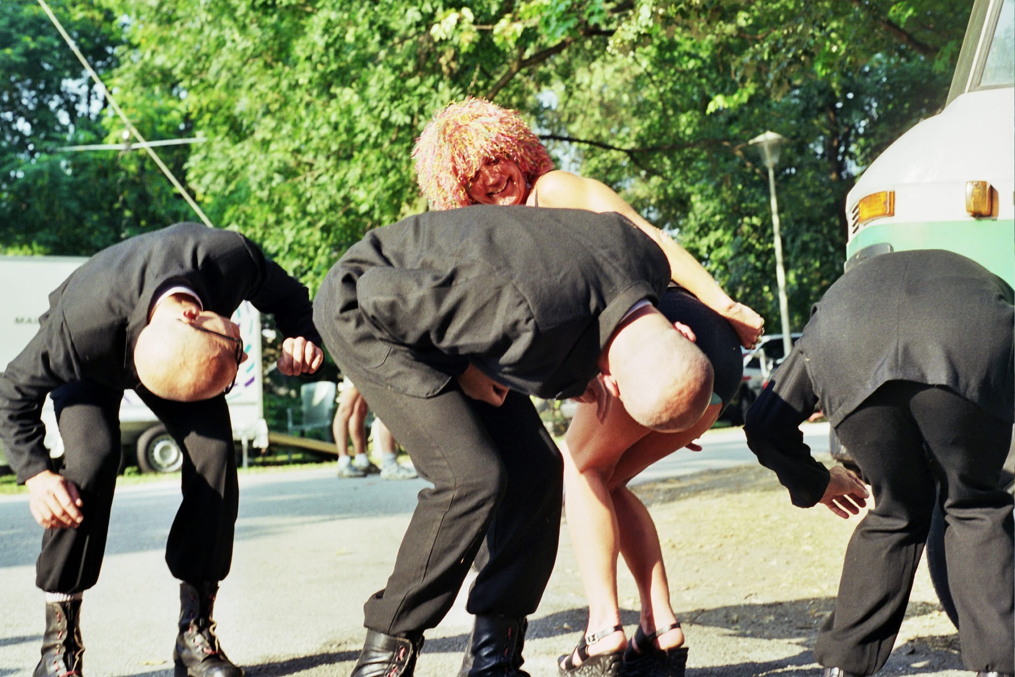         Zitsland On The Street                