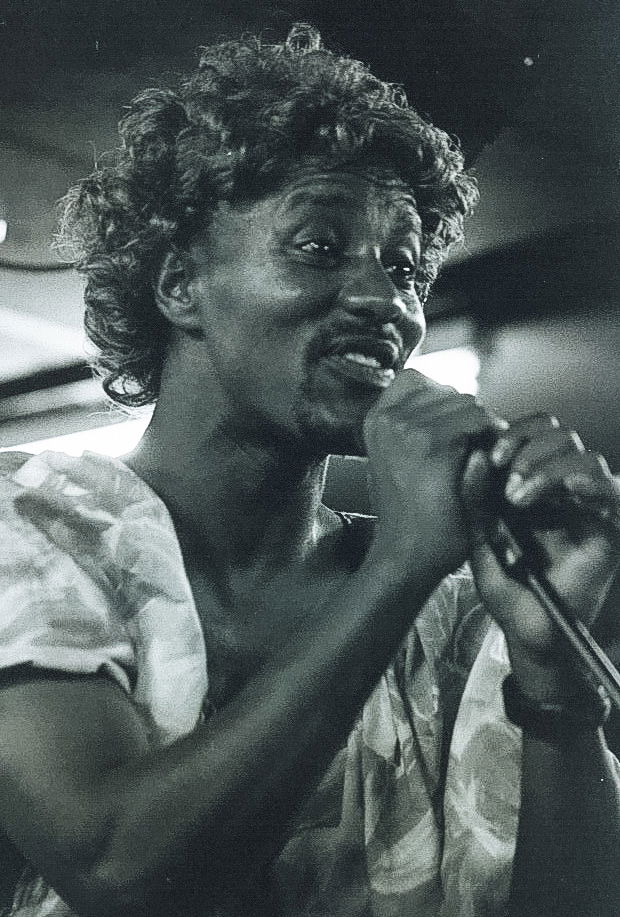                                                                     שחורים  Blacks