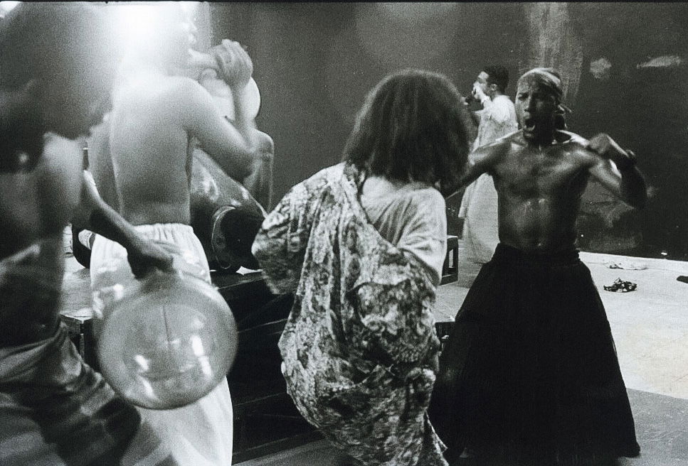                                                                     שחורים  Blacks