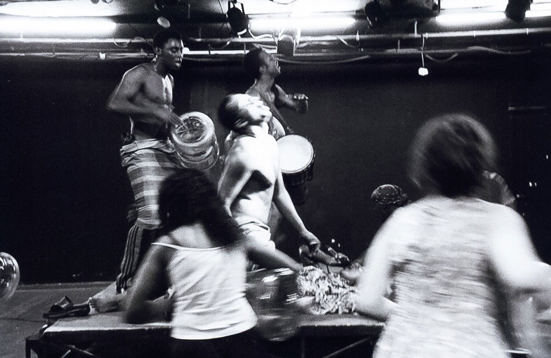                                                                     שחורים  Blacks