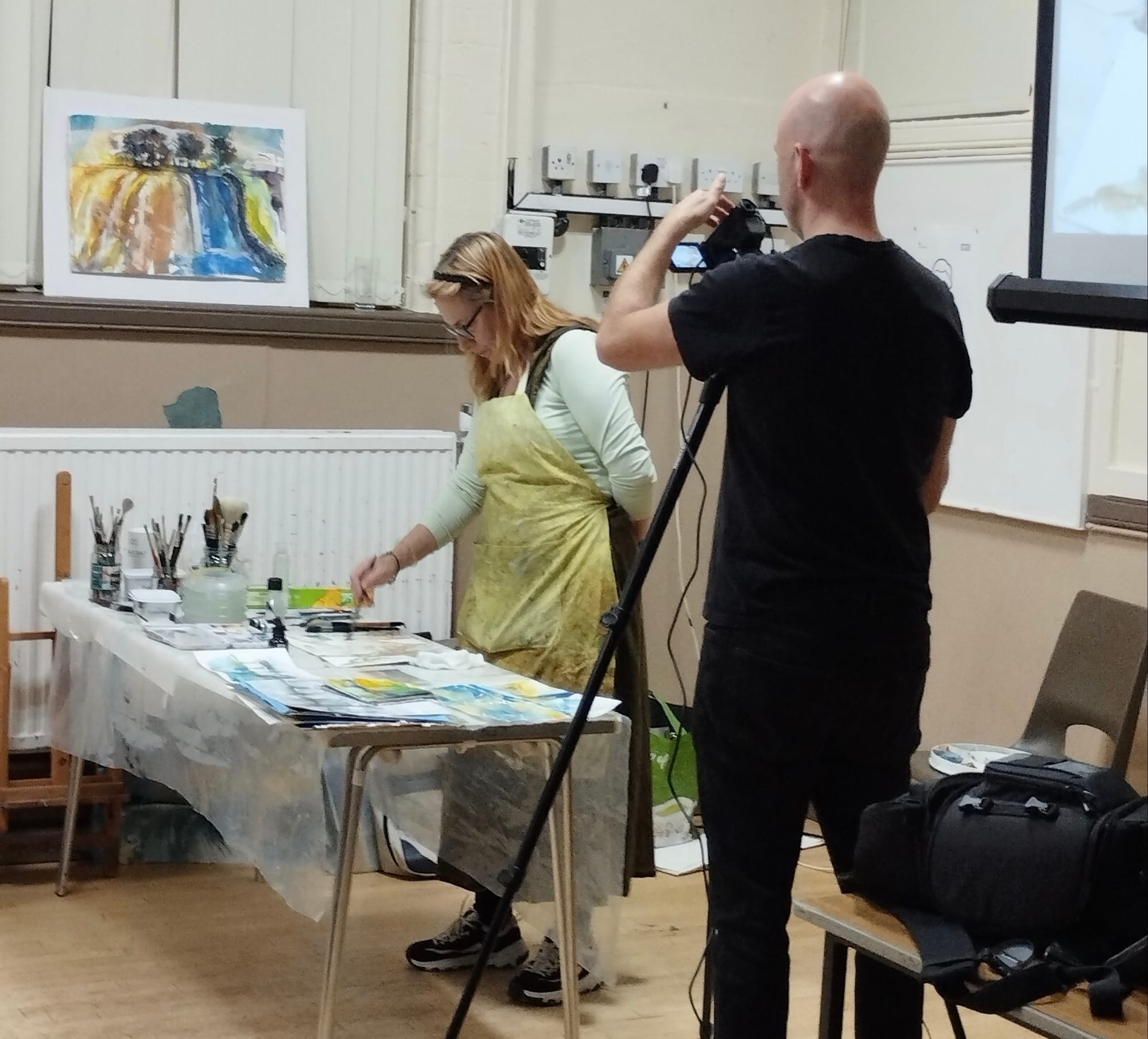 Alex demonstrates her watercolour techniques