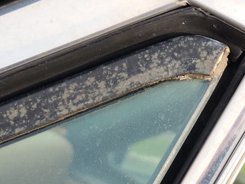 1985 Jeep Grand Wagoneer 