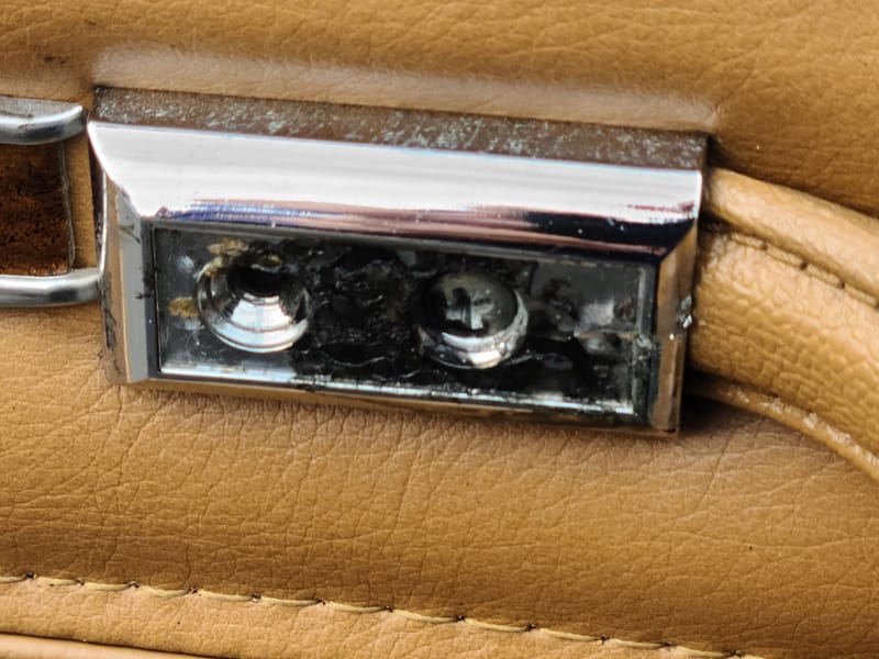 1985 Jeep Grand Wagoneer 