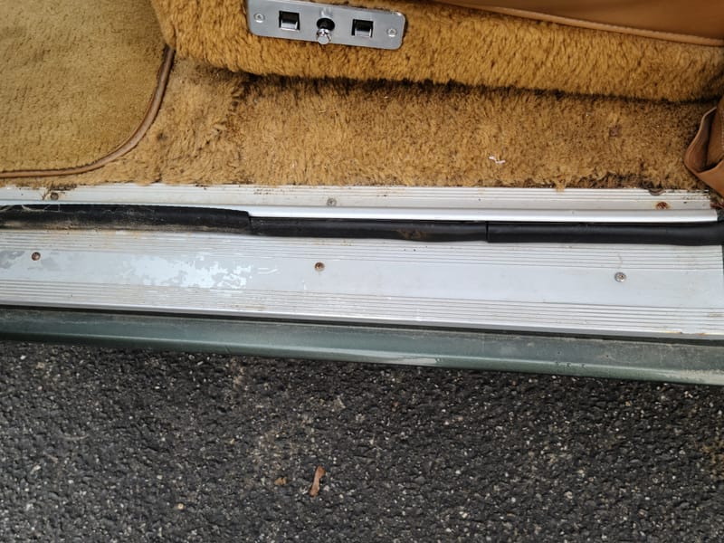 1985 Jeep Grand Wagoneer 