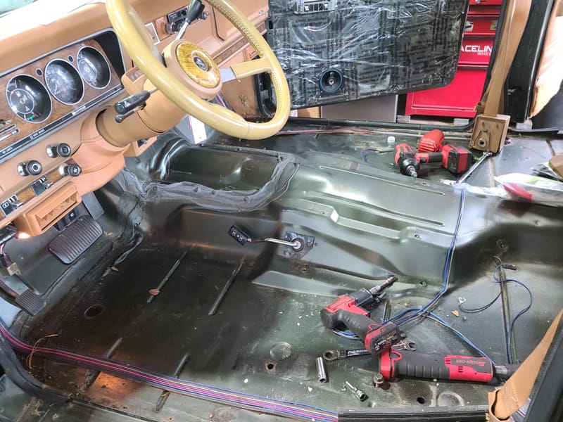 1985 Jeep Grand Wagoneer 