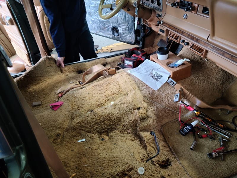 1985 Jeep Grand Wagoneer 