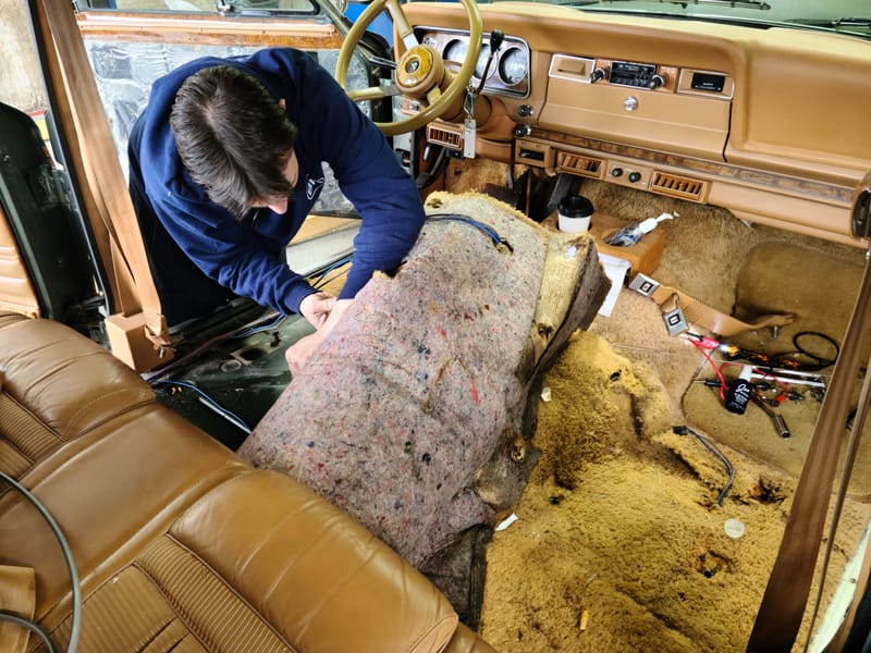 1985 Jeep Grand Wagoneer 