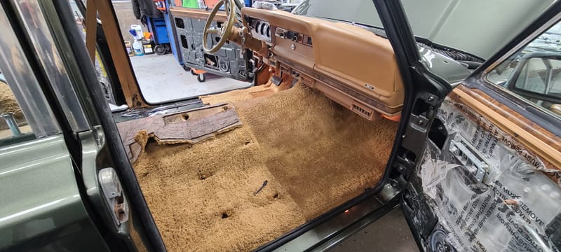 1985 Jeep Grand Wagoneer 