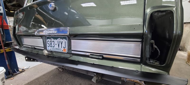 1985 Jeep Grand Wagoneer 