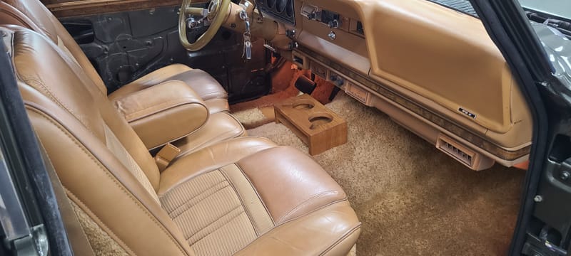 1985 Jeep Grand Wagoneer 