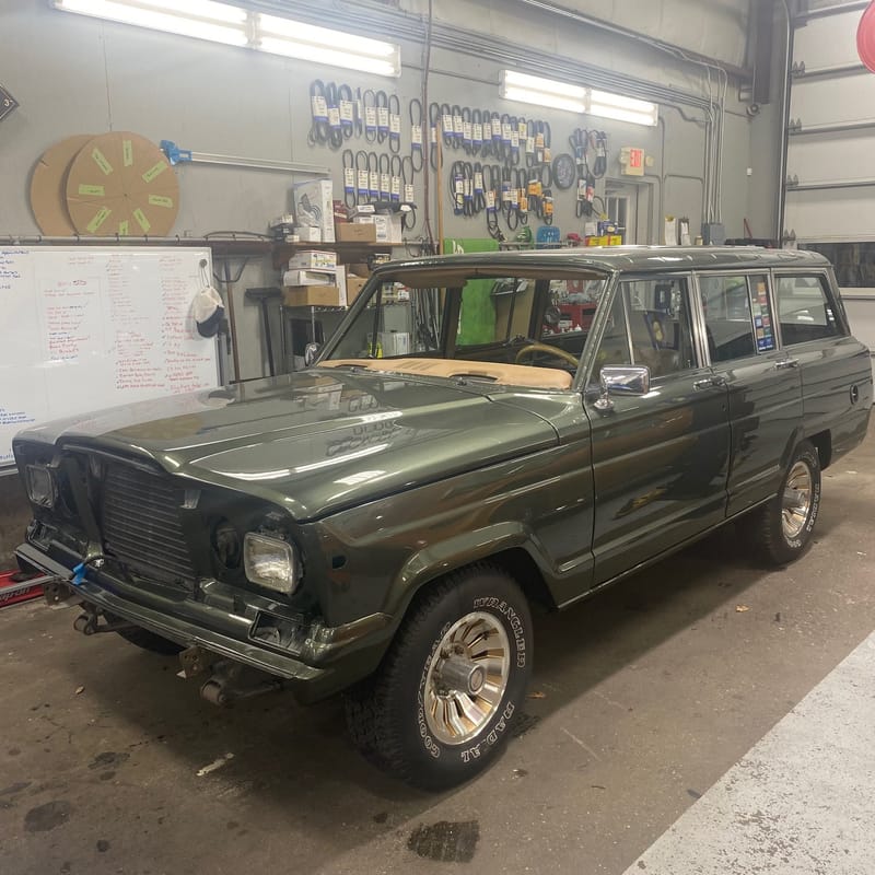 1985 Jeep Grand Wagoneer 
