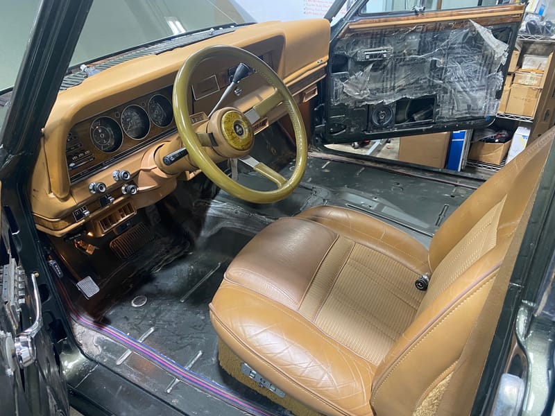 1985 Jeep Grand Wagoneer 