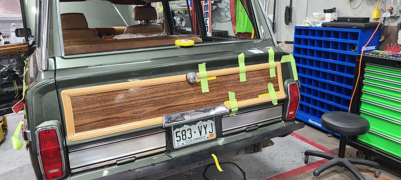 1985 Jeep Grand Wagoneer 