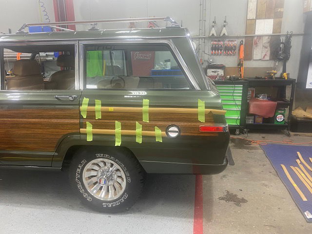 1985 Jeep Grand Wagoneer 