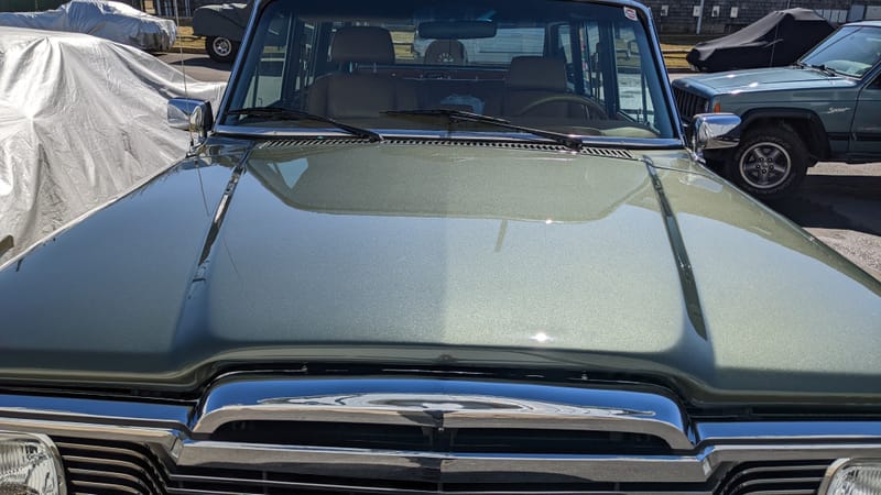 1985 Jeep Grand Wagoneer 