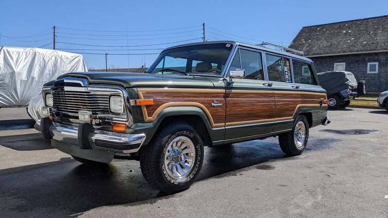 1985 Jeep Grand Wagoneer 