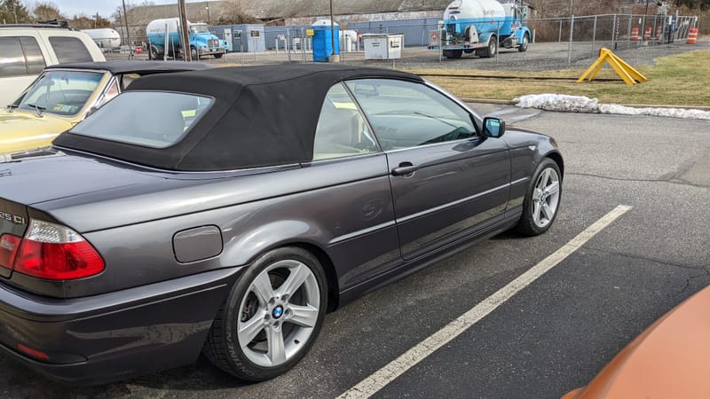 2005 BMW 325CI