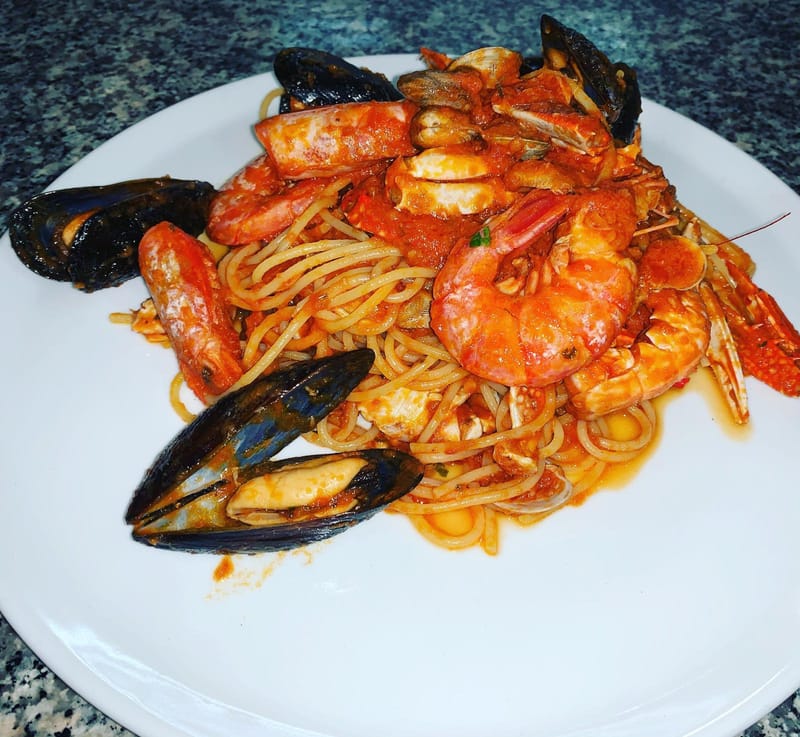Spaghetti/Mezze Penne ai frutti di mare freschi