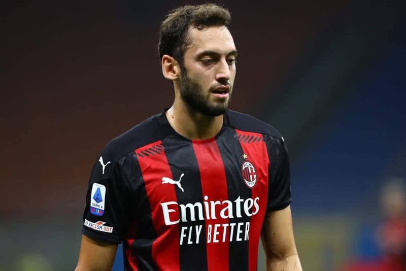 Juve, Ramsey può partire già a gennaio. Opzione Calhanoglu in caso di mancato rinnovo col Milan.