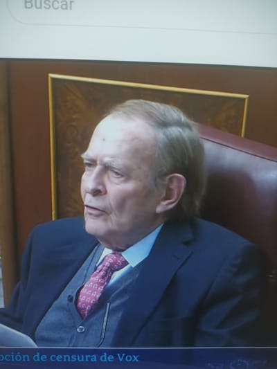 Feijóo estaba comiendo gambas