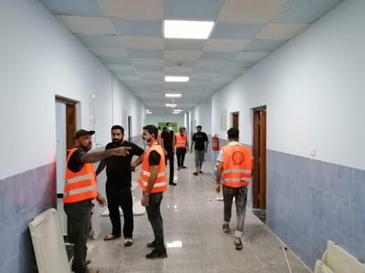 نقل ونصب أسرة ردهة العزل الوبائي