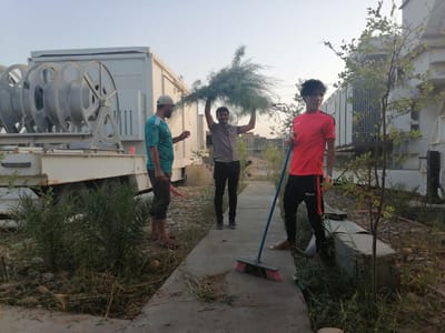 تنظيف محيط متنقلة النصيري من الاعشاب الضارة