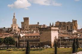 FUNDACIÓN EN AVIGÑON, PRIMER MONASTERIO DE LA ORDEN