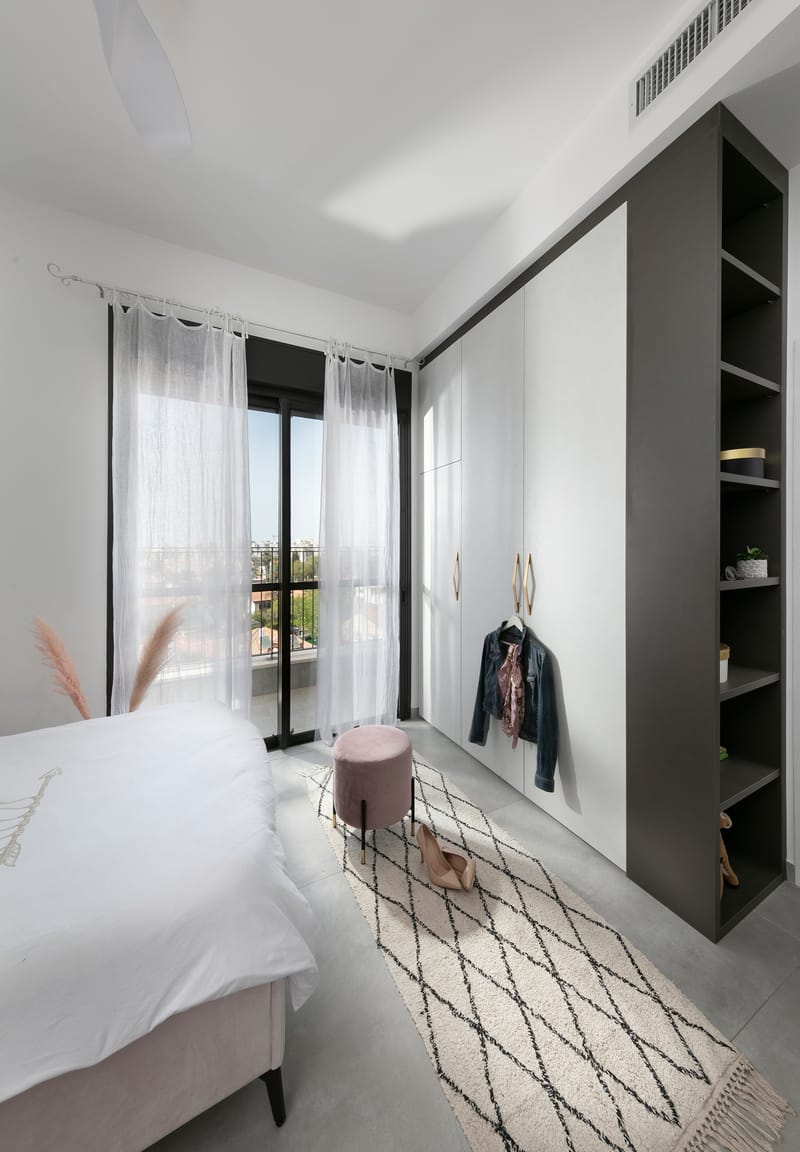 נגרות בהתאמה אשית 