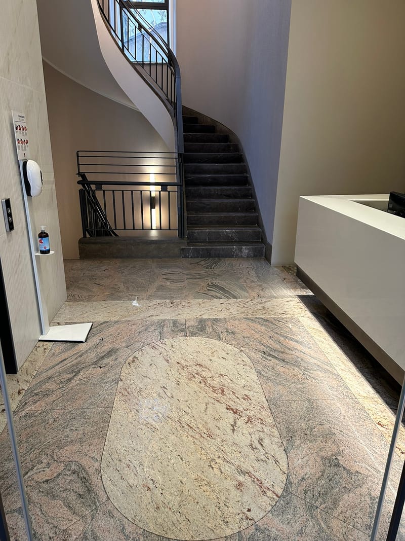 SERVIZIO DI RECEPTION 