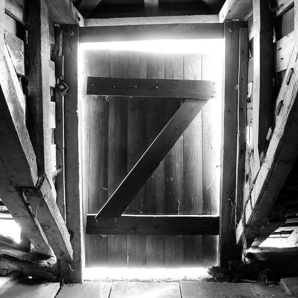 Confinement.... - Paul Slack