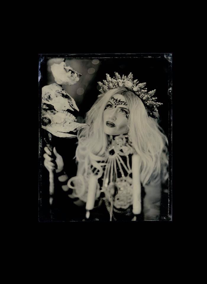 Wetplate collodion with the high priestess of latex ... - Dave Shrimpton