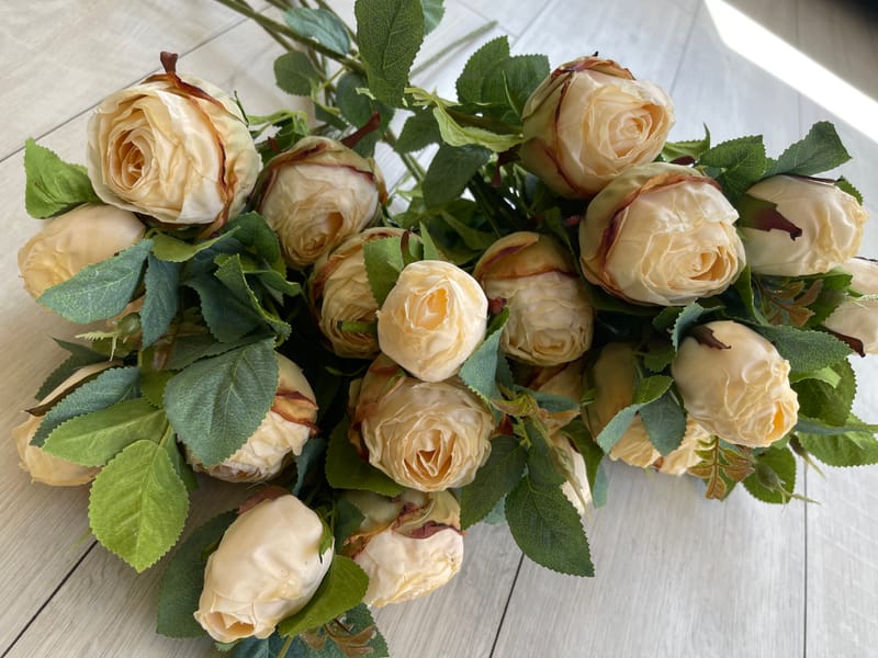 1 x Vintage Dry Rose ( Cream ) - Artificial Flowers Keighley UK