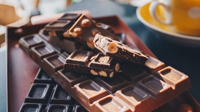 האם אכילת שוקולד מריר באמת מומלצת לבריאות? / mako